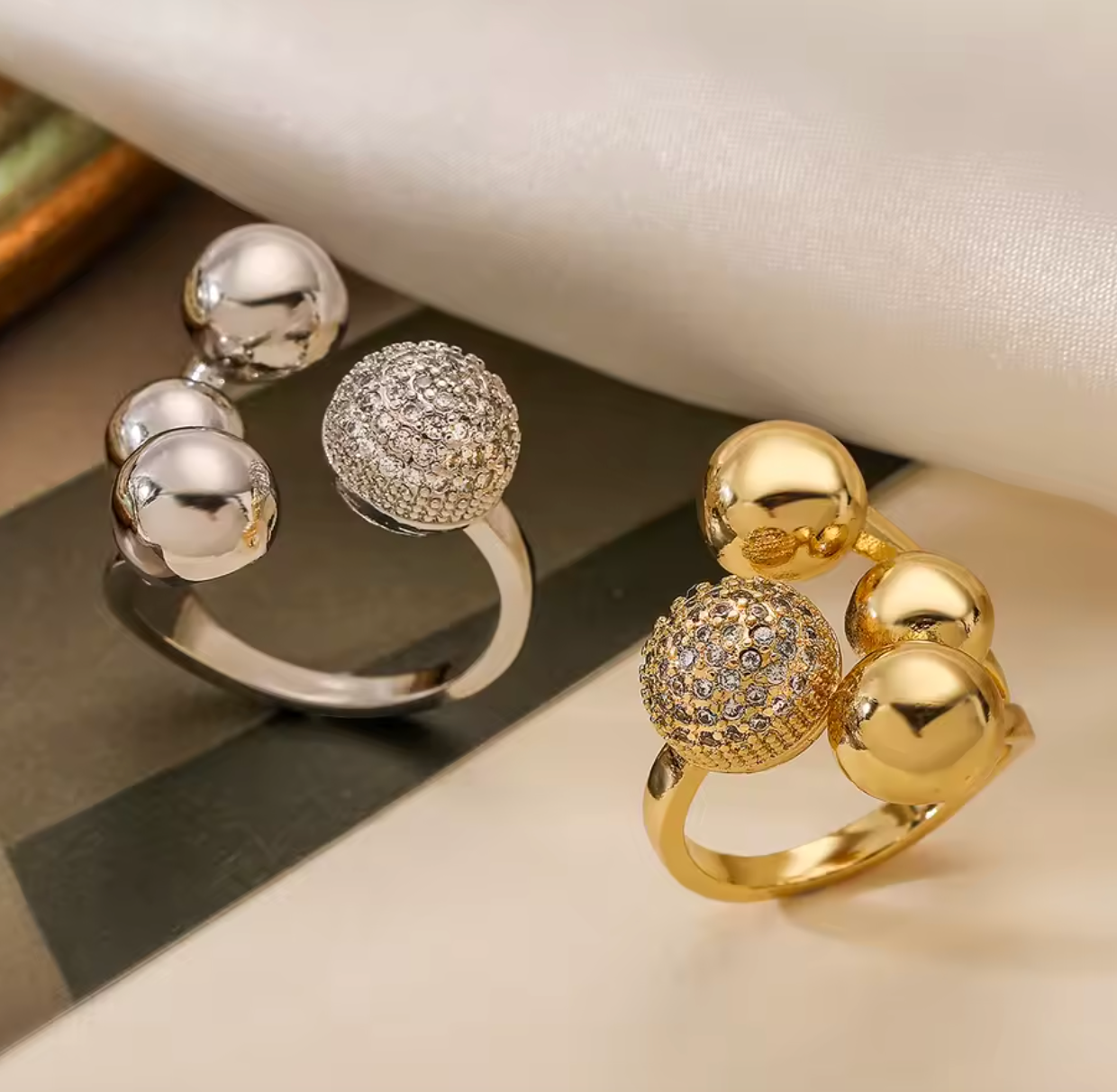 New Fashion Silver & Gold Color Geometric Ball Shape Ring for Women