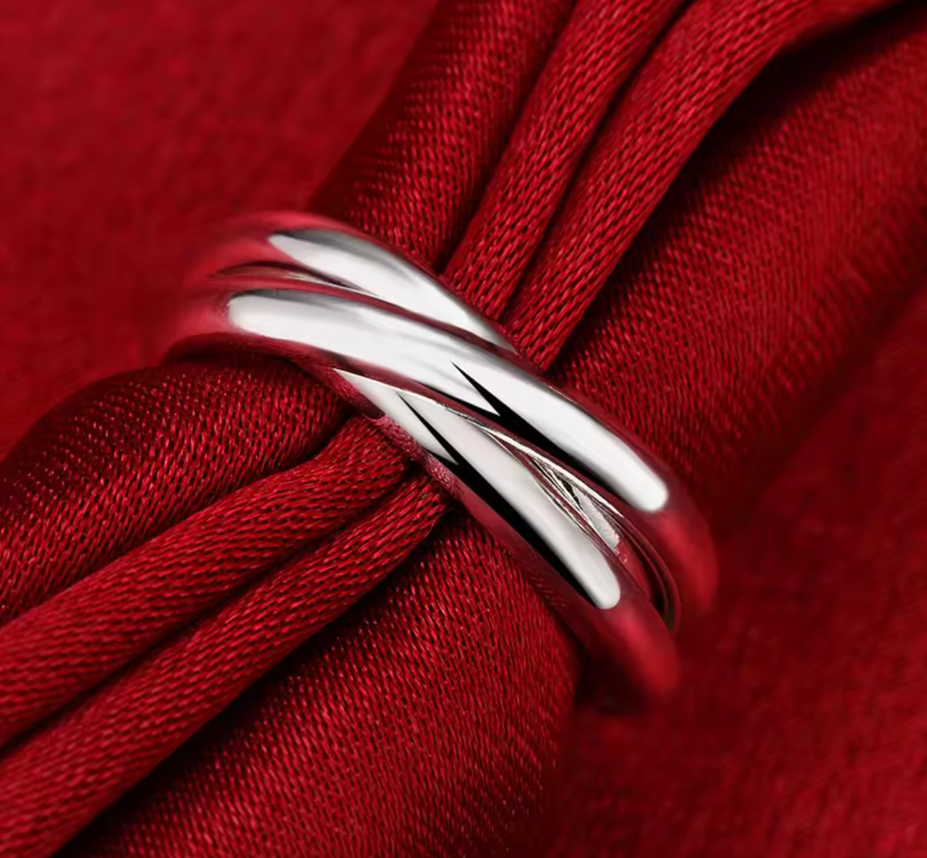 925 Sterling Silver Three Round Women’s Ring