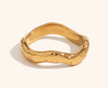 La. Muses Stainless Steel Wavy Texture Ring for Women